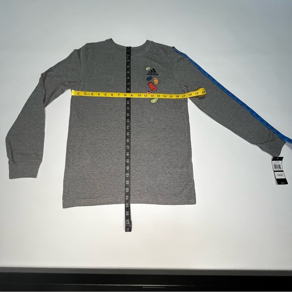 NWT Adidas Kids L (14/16) Heather Gray Crewneck Tee - Picture 4 of 10